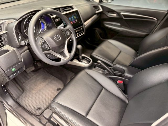 ⭕️原鈑件⭕️S版⭕️IKey⭕️LED感應頭燈⭕️多功能方向盤⭕️原廠導航⭕️側面安全氣囊⭕️駕駛模式選擇⭕️皮椅  第10張相片