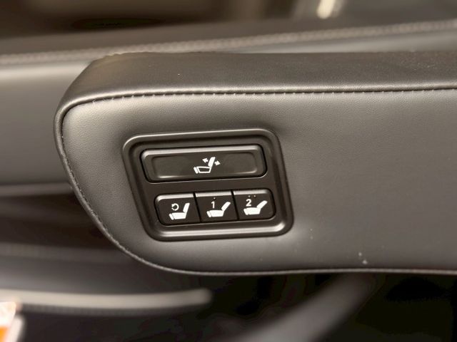 ⭕️雙側電動門⭕️雙前座電動座椅⭕️電尾門⭕️360環景⭕️盲點⭕️氣氛燈⭕️手機無線充電⭕️CarPlay⭕️數位儀錶  第14張相片