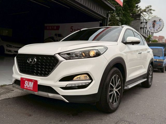 ⭕️尊貴版⭕️環景⭕️盲點⭕️電動天窗⭕️電動椅⭕️IKey⭕️LED感應頭燈⭕️CarPlay⭕️定速⭕️電動後視鏡  第1張相片