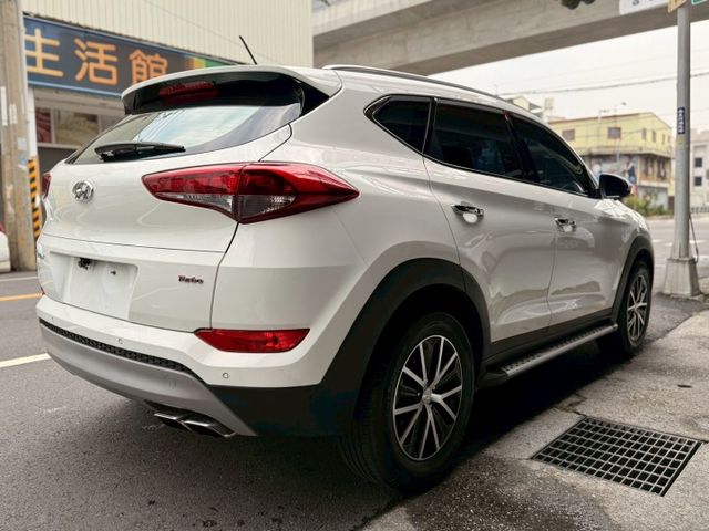 ⭕️尊貴版⭕️環景⭕️盲點⭕️電動天窗⭕️電動椅⭕️IKey⭕️LED感應頭燈⭕️CarPlay⭕️定速⭕️電動後視鏡  第3張相片