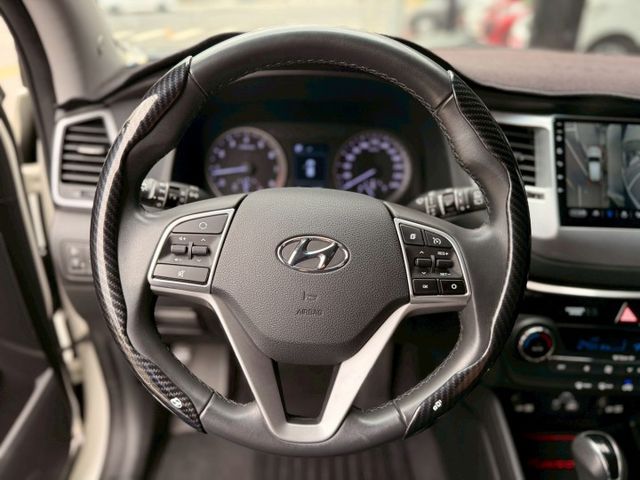 ⭕️尊貴版⭕️環景⭕️盲點⭕️電動天窗⭕️電動椅⭕️IKey⭕️LED感應頭燈⭕️CarPlay⭕️定速⭕️電動後視鏡  第7張相片