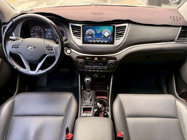 ⭕️尊貴版⭕️環景⭕️盲點⭕️電動天窗⭕️電動椅⭕️IKey⭕️LED感應頭燈⭕️CarPlay⭕️定速⭕️電動後視鏡  第9張相片