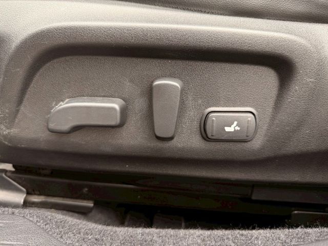 ⭕️原鈑件⭕️IKey⭕️電動天窗⭕️盲點偵測⭕️記憶電動椅⭕️電動尾門⭕️LED感應頭燈⭕️定速⭕️CP值高小休旅  第14張相片