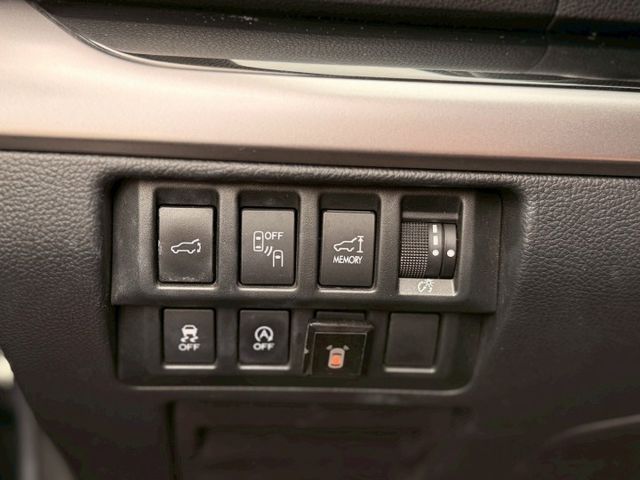 ⭕️原鈑件⭕️IKey⭕️電動天窗⭕️盲點偵測⭕️記憶電動椅⭕️電動尾門⭕️LED感應頭燈⭕️定速⭕️CP值高小休旅  第15張相片