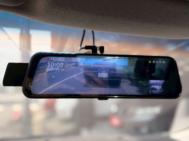 ⭕️電動後視鏡⭕️多功能方向盤⭕️行車紀錄器  第16張相片