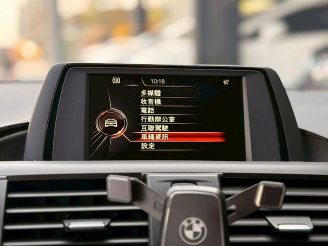 ⭕️原鈑件⭕️前保桿M套件⭕️雙前座跑車座椅⭕️電動椅⭕️怠速熄火⭕️迎賓燈⭕️氣氛燈⭕️換檔撥片⭕️新行車紀錄器  第15張相片