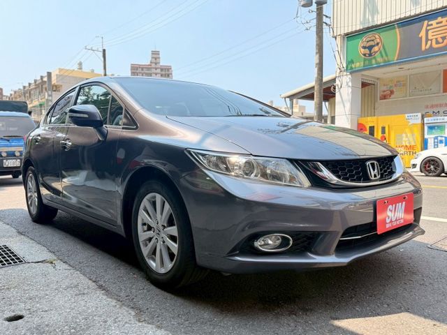⭕️原鈑件⭕️電動天窗⭕️定速⭕️換檔撥片⭕️多功能方向盤⭕️倒車顯影⭕️電動後視鏡⭕️後視鏡方向燈  第4張相片