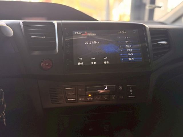 ⭕️原鈑件⭕️電動天窗⭕️定速⭕️換檔撥片⭕️多功能方向盤⭕️倒車顯影⭕️電動後視鏡⭕️後視鏡方向燈  第15張相片