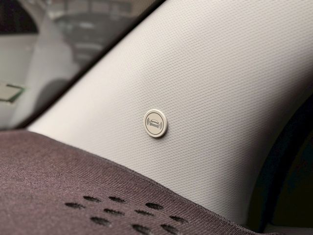 ⭕️原鈑件⭕️環景⭕️盲點⭕️電動天窗⭕️電動椅⭕️IKey⭕️光感應頭燈⭕️CarPlay⭕️定速⭕️電動後視鏡  第13張相片