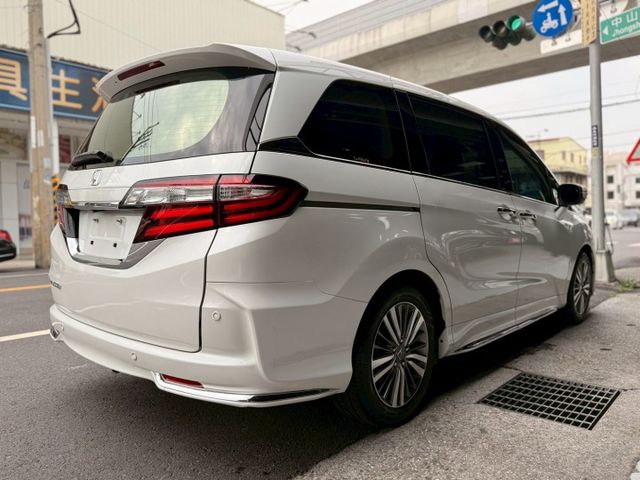 ⭕️APEX版⭕️原鈑件⭕️電動椅/尾門⭕️360環景⭕️電動雙側滑門⭕️天窗⭕️盲點⭕️ACC⭕️IKey⭕️車道偏移  第4張相片