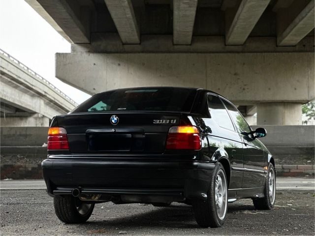 原鈑件 三門 超稀有 跑少 實車實價～  第2張相片