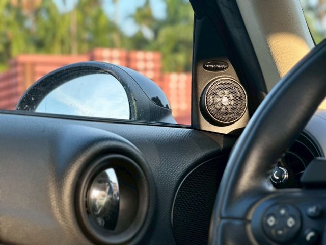 原鈑件，Cooper S、HK音響  第12張相片