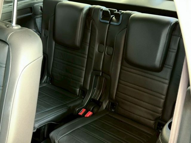 Touran稀有R-Line版本/原鈑件/七人座  第13張相片