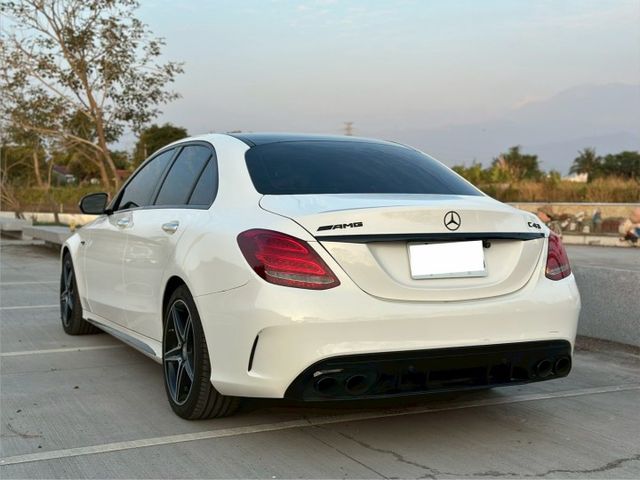 C450 AMG 不是開快，是直接壓過去！  第2張相片