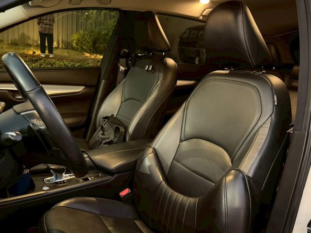 豪華版/全台最低里程/車主寄售/一手女用車  第11張相片