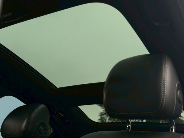 黑武士C300 AMG P1 有在兇的、不用講性能，光外型就壓場~!  第9張相片