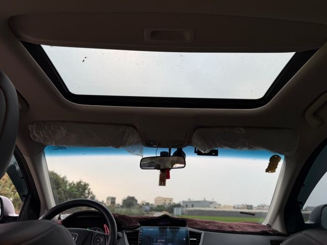 一句話賣點 耐用省油 空間大 四輪傳動安全加分 全家出遊一台搞定  第12張相片