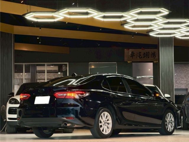 只跑1.9萬 幾乎新車等級的Camry在這裡~!~!~!~!~!  第2張相片