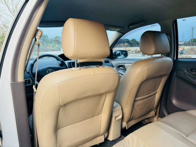 2013年 TOYOTA VIOS 1.5 白色 原鈑件 車況漂亮 經典省油代步神車  第13張相片