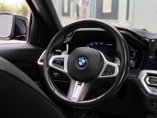BMW 330  第5張相片