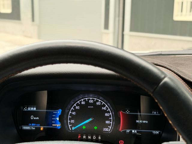 不是買車，是買一台可以橫著走的Ranger。工地能打，夜生活也能帥，這台才叫皮卡~~~  第10張相片