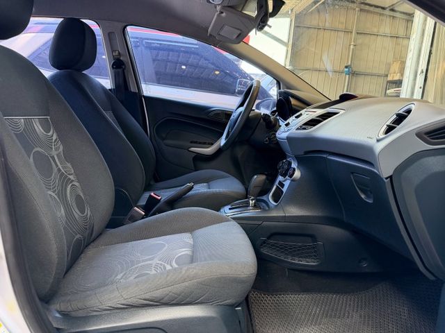 便宜代步車，新手練習用  第3張相片