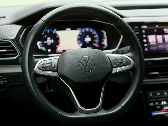 幾乎新車等級，這台T-Cross直接省一大筆，小台好開又有料，這台很多人一看就下手~!  第4張相片