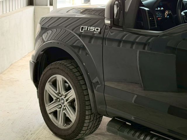 一台能上山下海的猛獸 2018 F-150 等你帶走~!  第4張相片
