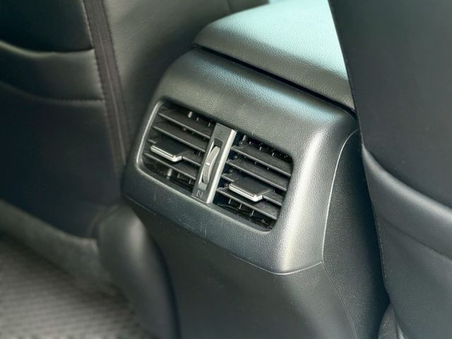 一句話賣點 耐用省油 空間大 四輪傳動安全加分 全家出遊一台搞定  第9張相片