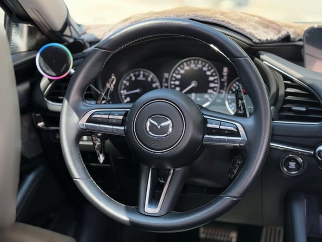 改裝輪框、全車犀牛皮、最頂級有BOSE音響  第7張相片
