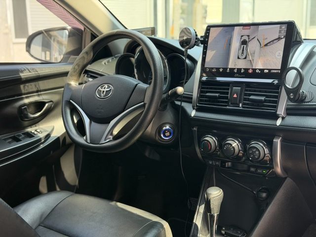 代步車天花板，養車比養女朋友還便宜，開Toyota的人不可怕，可怕的是開到原鈑件的!  第4張相片