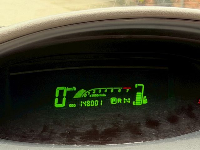 便宜實用代步車，加改裝安卓機~  第3張相片