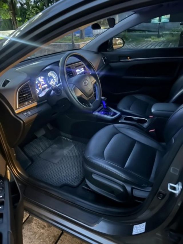 2018 Elantra 悍動 原鈑件 跑9.8萬  第3張相片