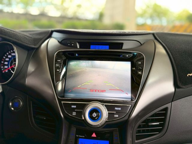 頂級旗艦版｜電動天窗、恆溫、定速｜全車原廠鈑件  第7張相片