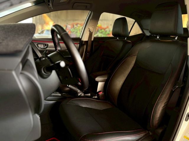 Altis X 版 全車原廠空力套件、燻黑燈組  第6張相片