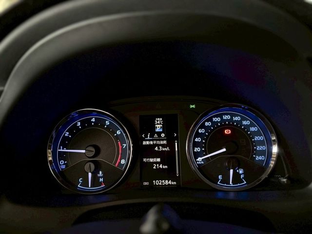 Altis X 版 全車原廠空力套件、燻黑燈組  第8張相片