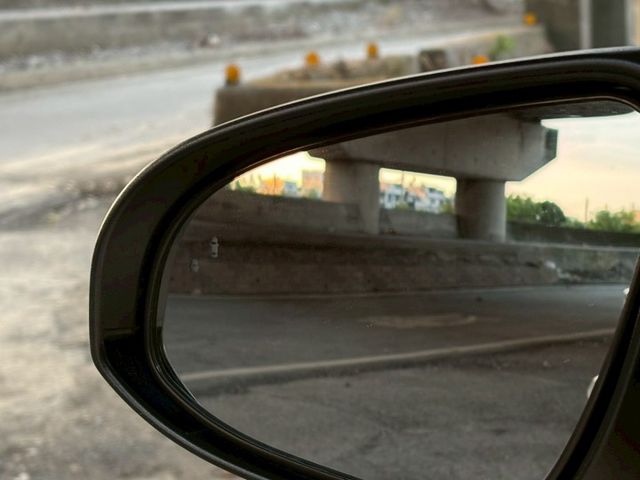 Altis X 版 全車原廠空力套件、燻黑燈組  第11張相片