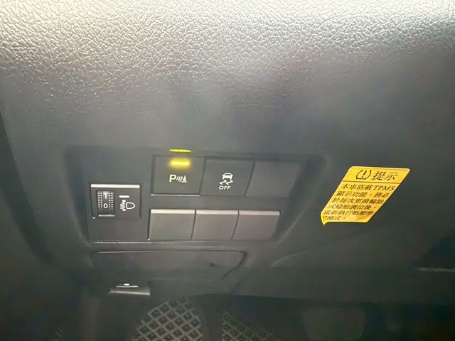 TOYOTA豐田 YARIS  第17張相片