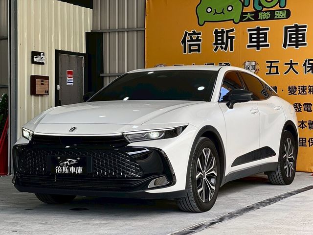 TOYOTA豐田 CROWN  第4張相片