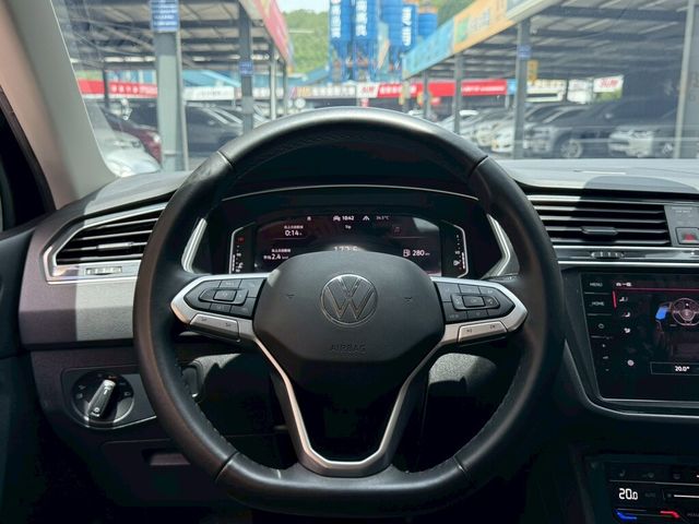 VOLKSWAGEN福斯 TIGUAN  第11張相片