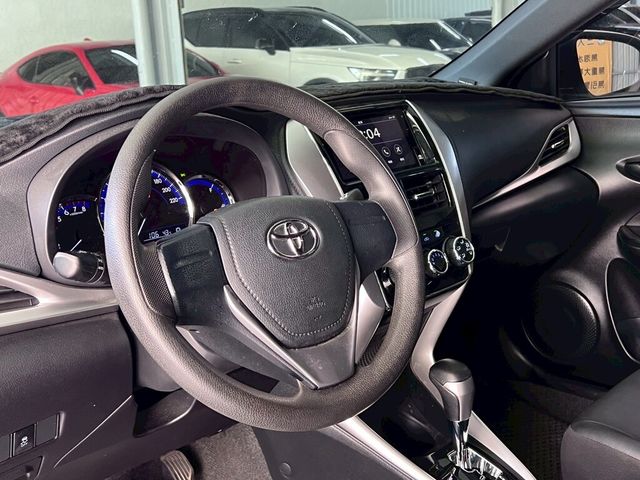 TOYOTA豐田 YARIS  第9張相片