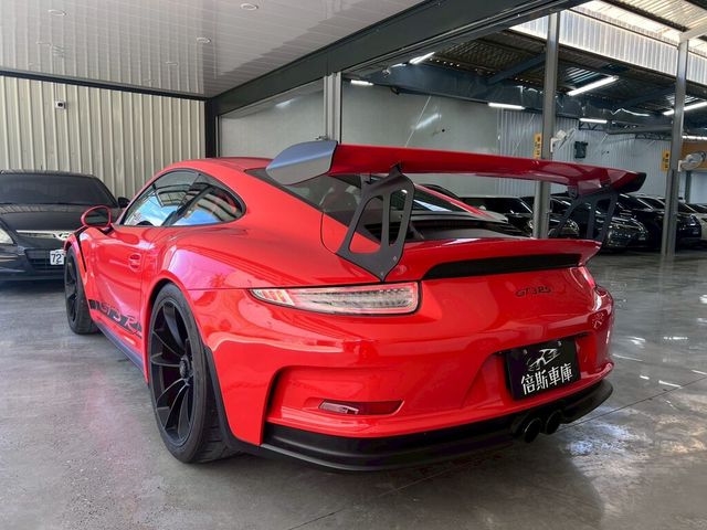 PORSCHE保時捷 GT3 RS  第4張相片