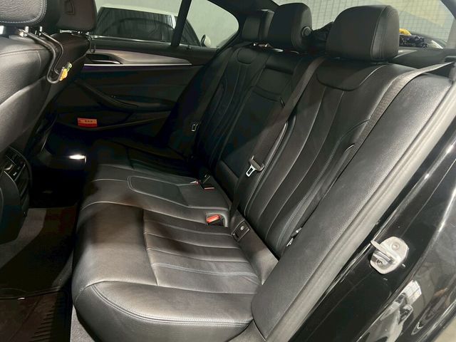 BMW寶馬 520I  第11張相片