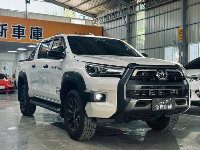 TOYOTA豐田 HILUX  第1張相片