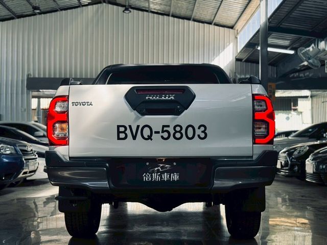 TOYOTA豐田 HILUX  第6張相片
