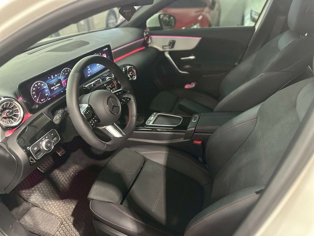 M-BENZ賓士 A180  第7張相片