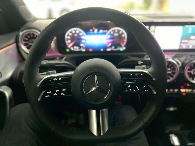 M-BENZ賓士 A180  第9張相片