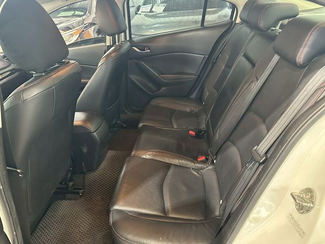 MAZDA馬自達 MAZDA 3  第8張相片