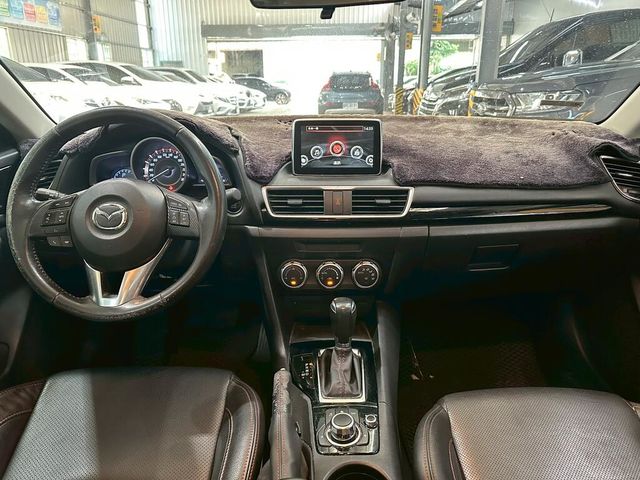 MAZDA馬自達 MAZDA 3  第9張相片