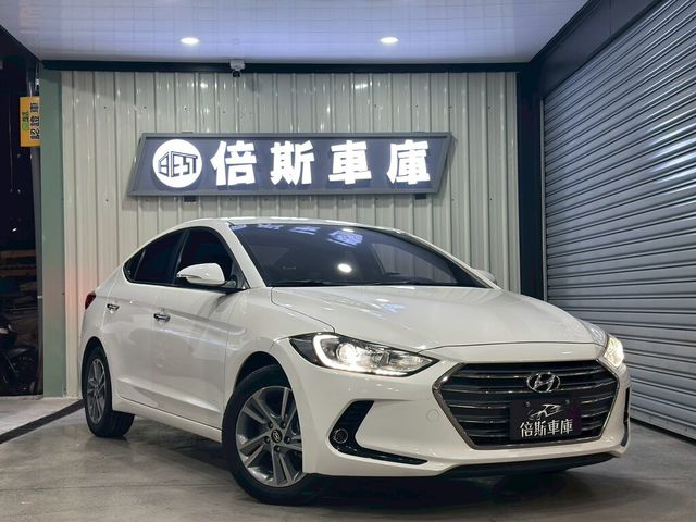 HYUNDAI現代 ELANTRA  第1張相片